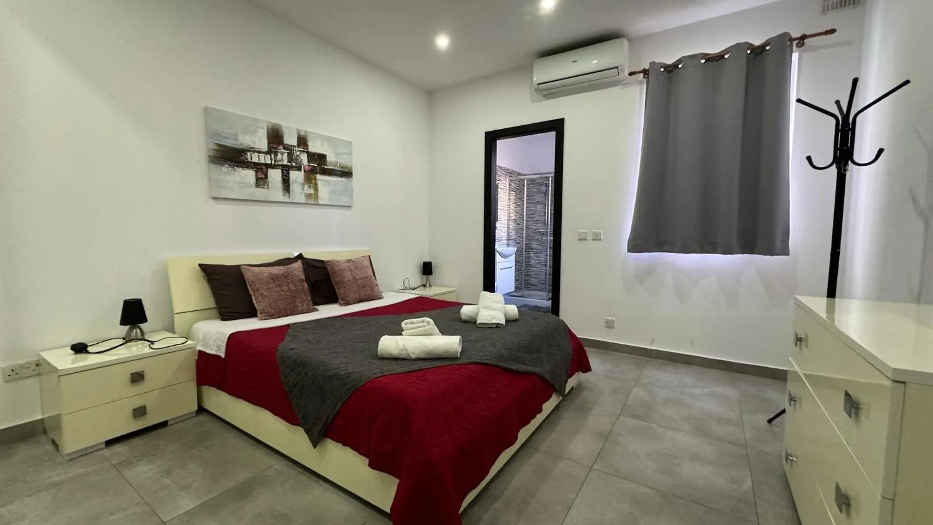 Cosy One Bedroom Apartment In Gzira - Petar