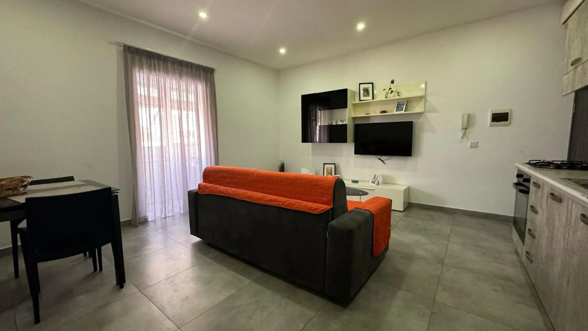 Cosy One Bedroom Apartment In Gzira - Petar