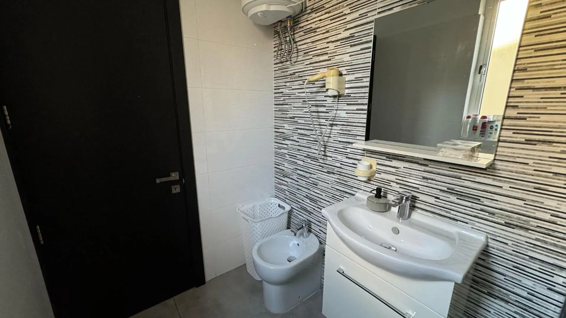 Cosy One Bedroom Apartment In Gzira - Petar Malta