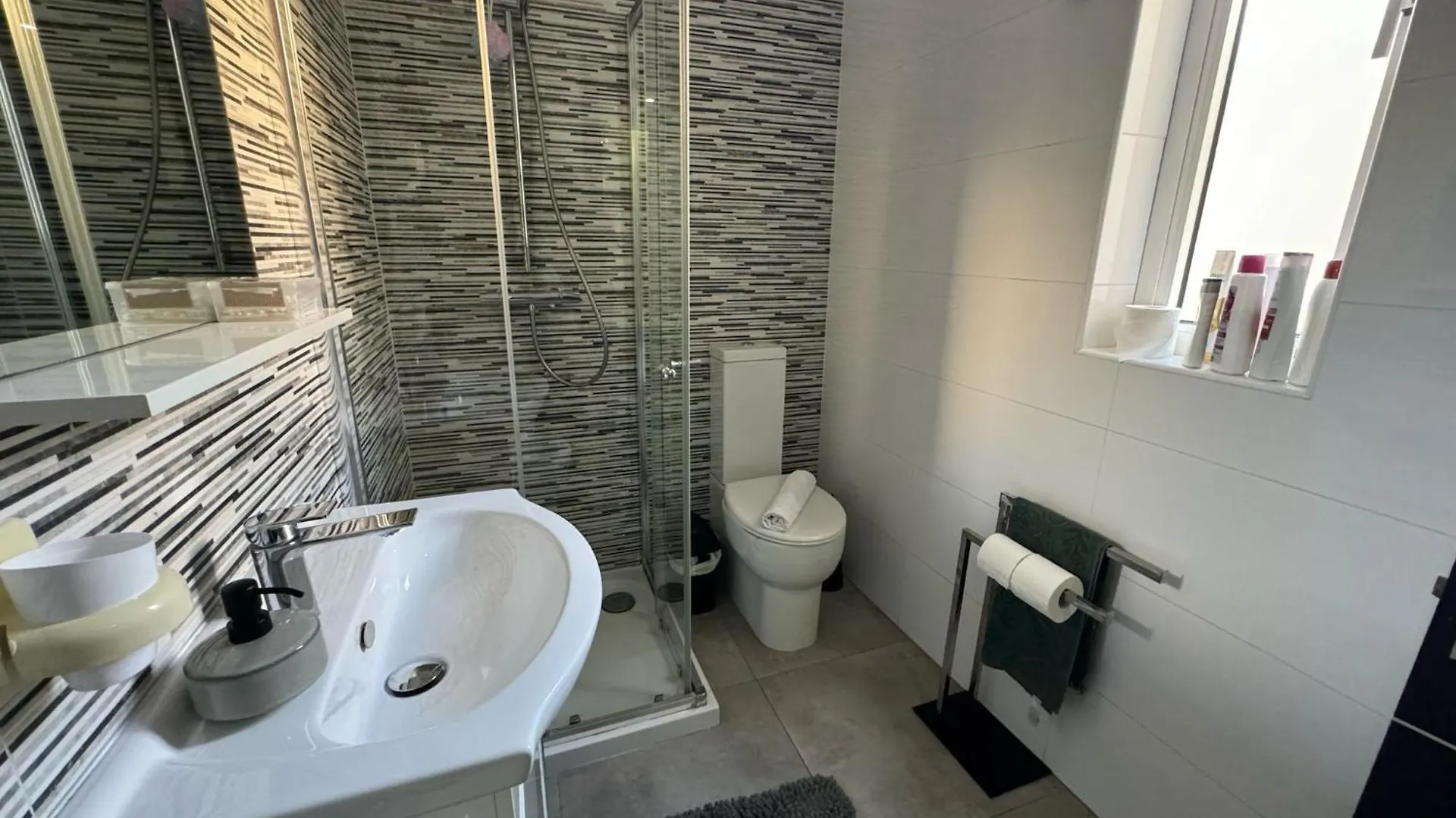 Cosy One Bedroom Apartment In Gzira - Petar